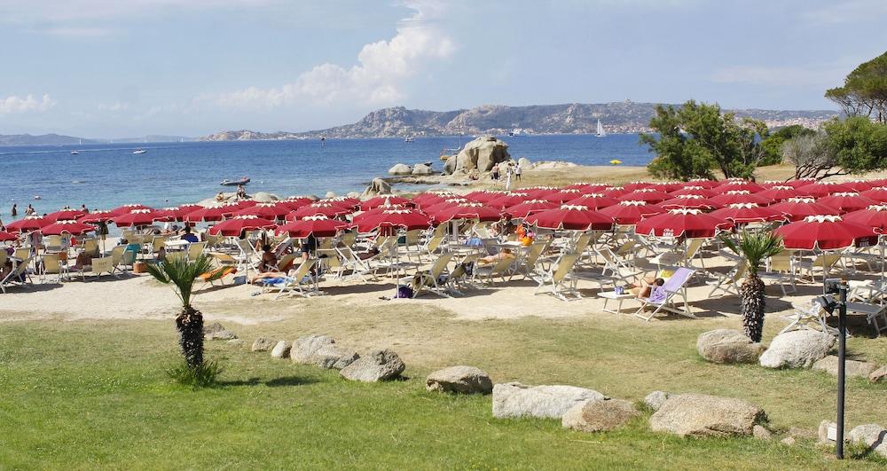 Club Esse Residence Capo D'Orso ปาเลา ภายนอก รูปภาพ