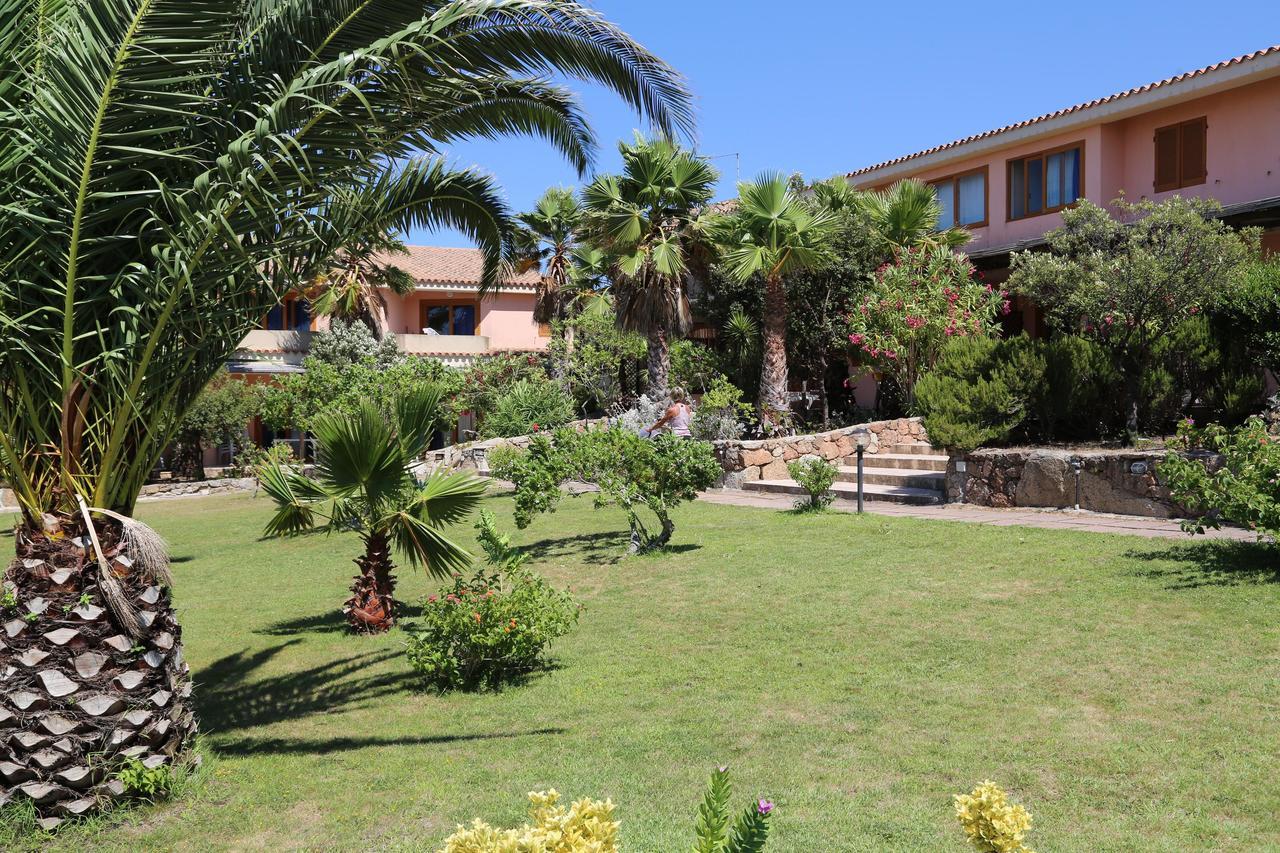 Club Esse Residence Capo D'Orso ปาเลา ภายนอก รูปภาพ
