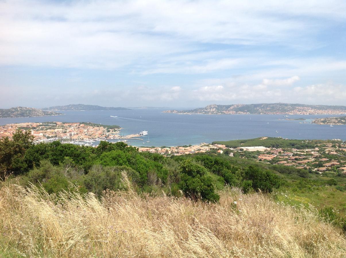 Club Esse Residence Capo D'Orso ปาเลา ภายนอก รูปภาพ