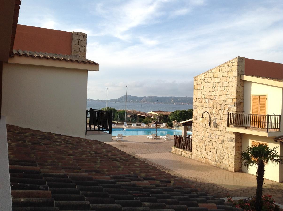 Club Esse Residence Capo D'Orso ปาเลา ภายนอก รูปภาพ